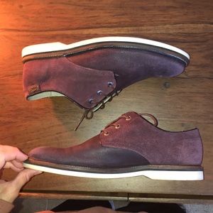 Lacoste Men’s Sherbrooke Oxford Plain Toe Derby (Burgundy) shoes size 9. Used